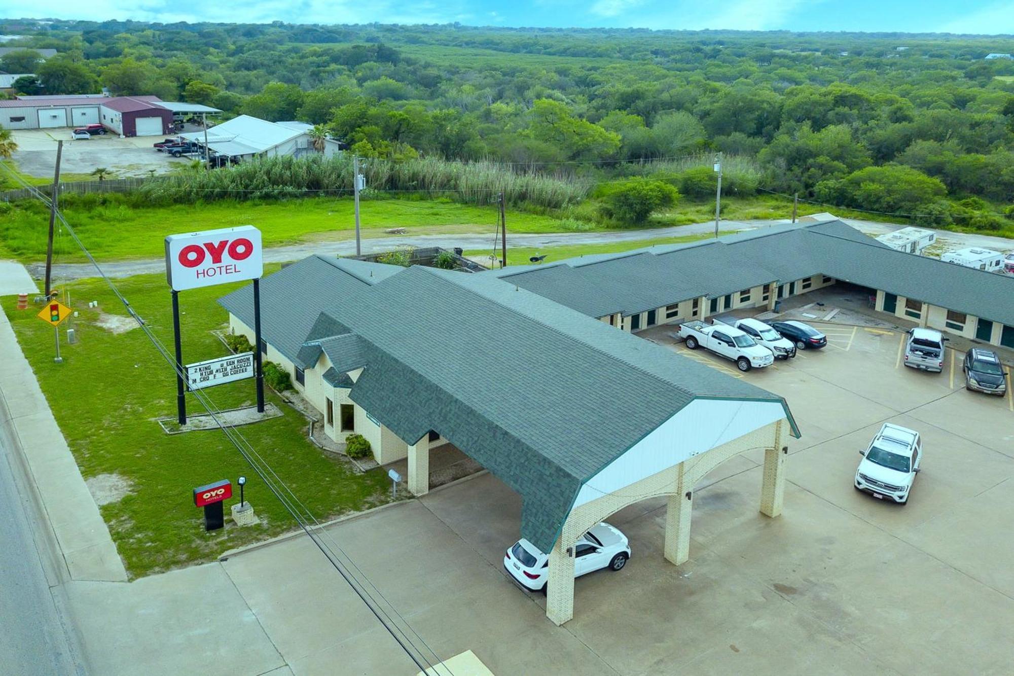 Three Rivers Executive Inn & Suites By Oyo Exterior foto