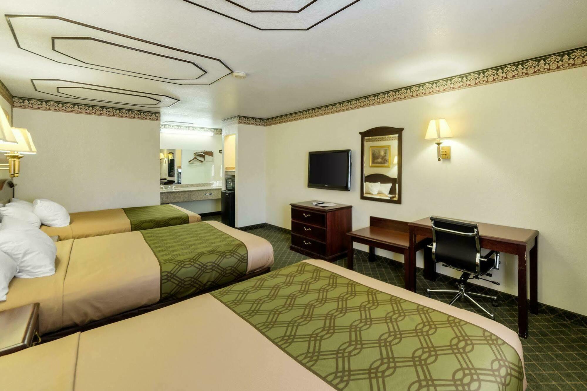 Three Rivers Executive Inn & Suites By Oyo Exterior foto